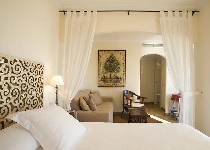Hotel La Del Mar 4*