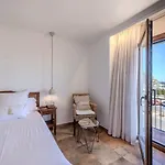 La Del Mar دينايا