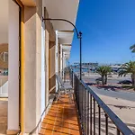 La Del Mar Hotel