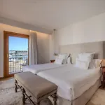 La Del Mar فندق