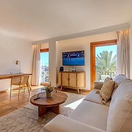 Hotel La Del Mar 4*