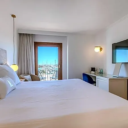 La Del Mar Hotel 4*