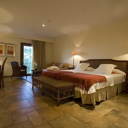 Hotel La Del Mar 4*