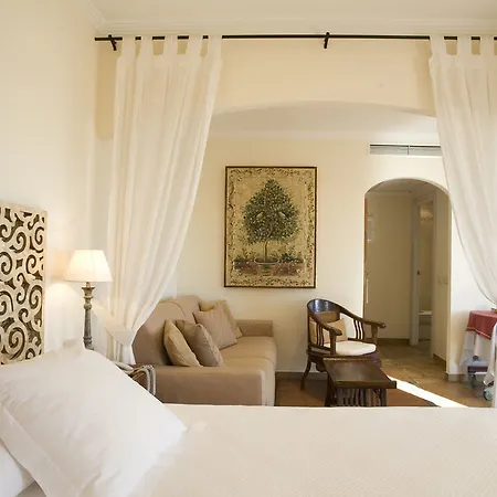 Szálloda La Del Mar 4*